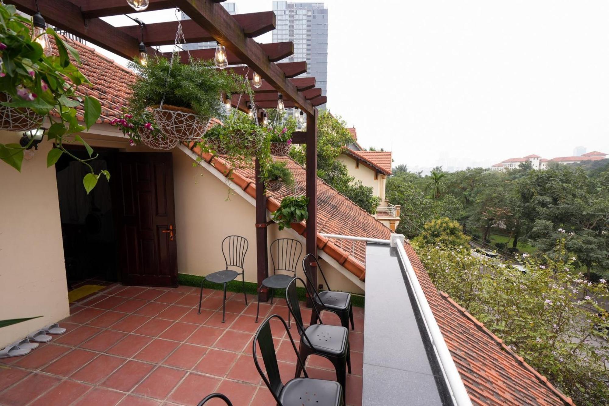 Musketeers Guest House Ханой Экстерьер фото