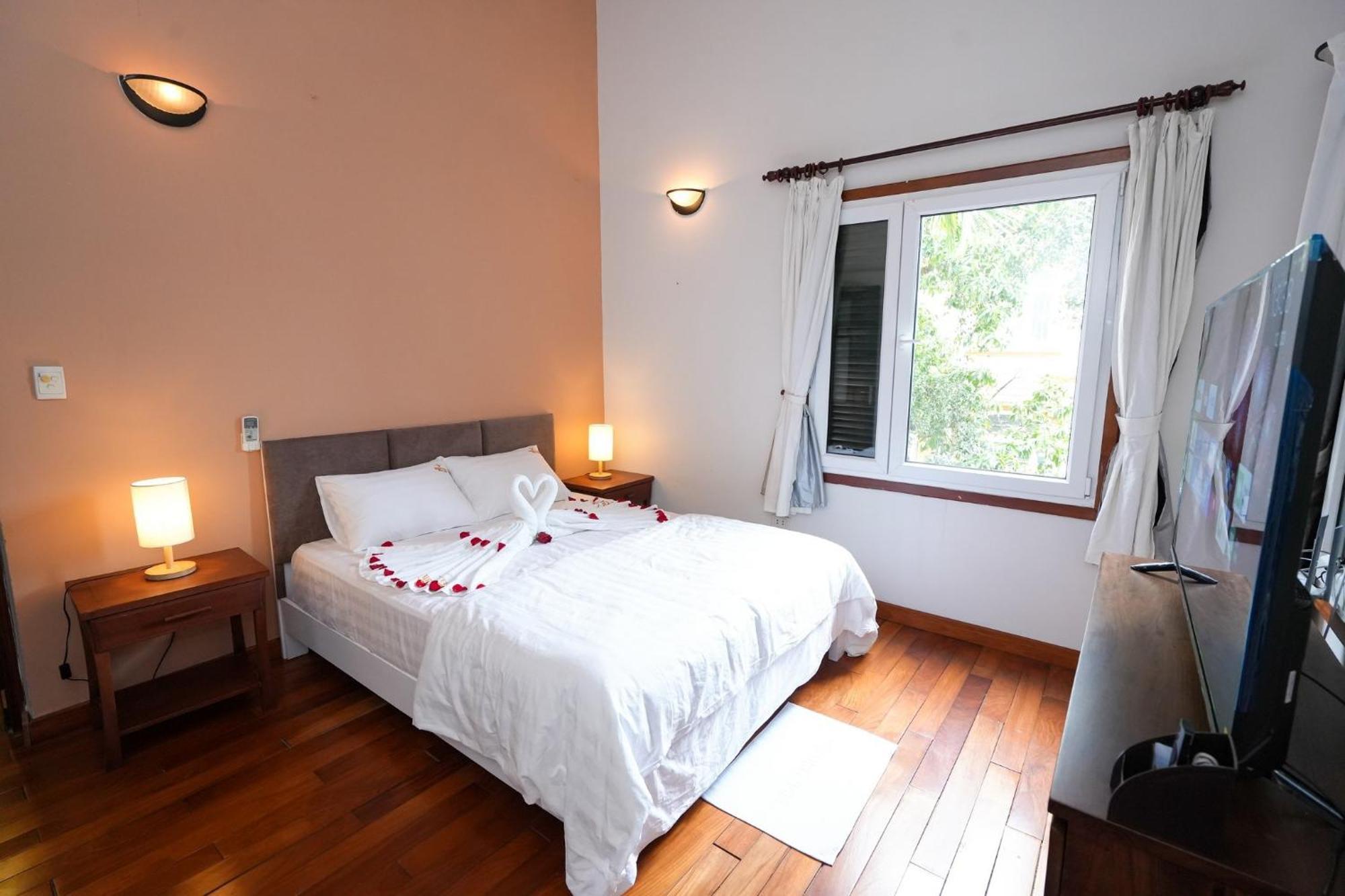 Musketeers Guest House Ханой Экстерьер фото